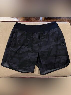 LIBIN Black Camo Athletic Shorts